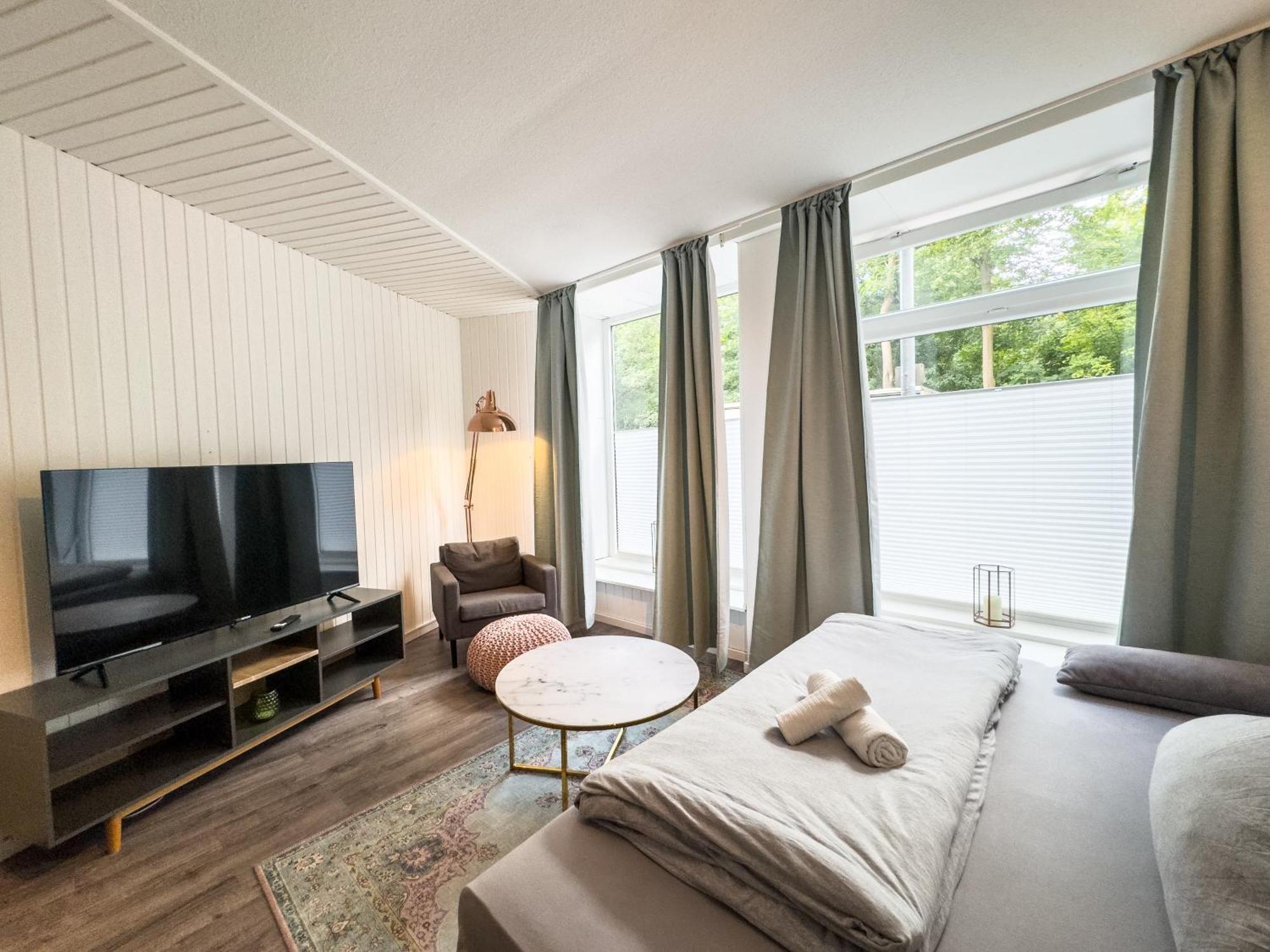 Schoene Wohnung Fuer 4 Gaeste An Der Eilenriede Mit Kostenlosen Parkplaetzen Hanôver Exterior foto